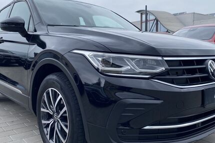 VW Tiguan 54.000 km 29.750 &euro; Calw 75365