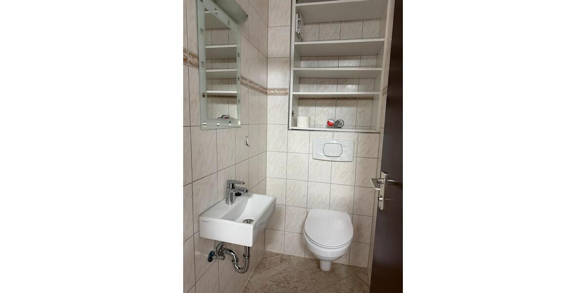 Etagenwohnung Sindelfingen Sindelfingen (Stadt) - 4.5 Zimmer, 104 m&sup2;, 1.600&euro; | Angebot:26448415