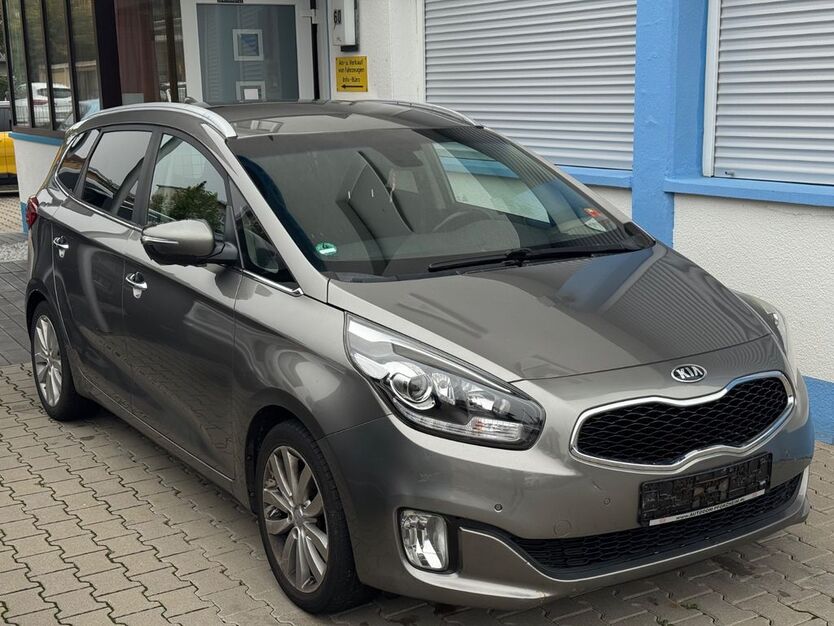 Kia Carens 139.000 km 6.400 € pforzheim 75181