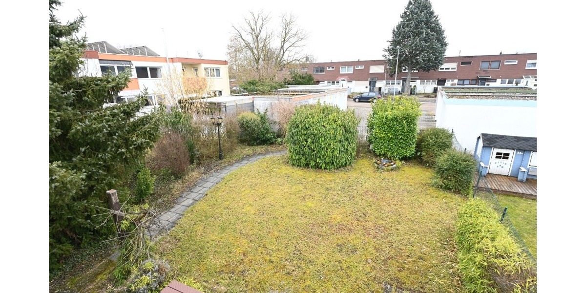 Kleine Familie sucht bezahlbares Haus mit schönem, ruhigen Garten??? Hurra, gefunden! - Reihenendhaus Vaihingen/Enz Enz | Angebot:25327764