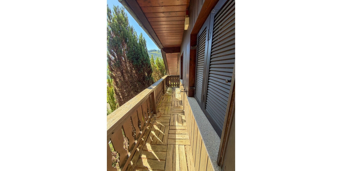 Stadt Villa mit riesigem Garten und Traum Aussicht - Zweifamilienhaus Bad Wildbad Wildbad | Angebot:27371116
