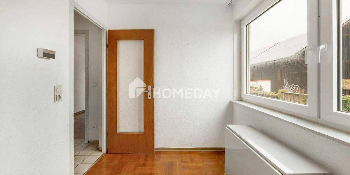 Mehrfamilienhaus, Wohnhaus Eberdingen Hochdorf - 7 Zimmer, 138 m&sup2;, 410.000&euro; | Angebot:25737584