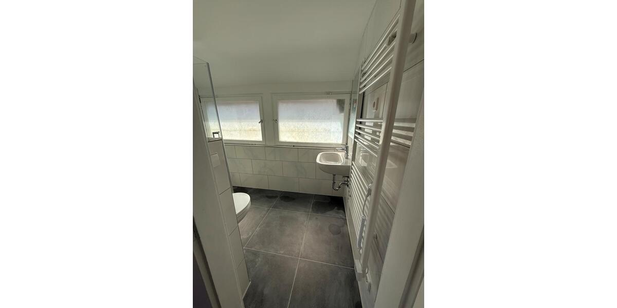 Doppelhaushälfte Königsbach-Stein Stein - 5 Zimmer, 128 m&sup2;, 1.351&euro; | Angebot:26110530