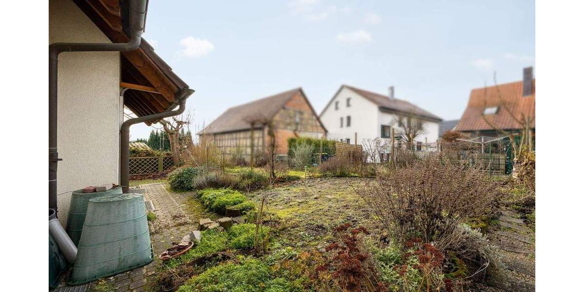 Einfamilienhaus Sachsenheim Kleinsachsenheim - 8 Zimmer, 167 m&sup2;, 595.000&euro; | Angebot:25697963