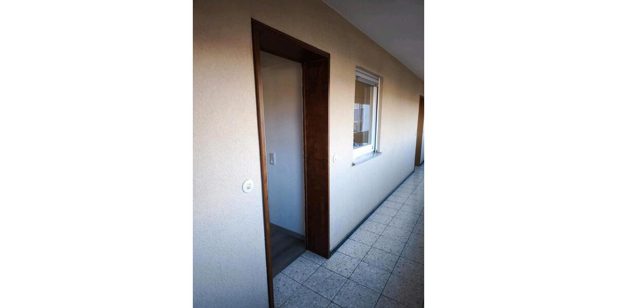 Etagenwohnung Sachsenheim - 1 Zimmer, 39 m&sup2;, 870&euro; | Angebot:25768024