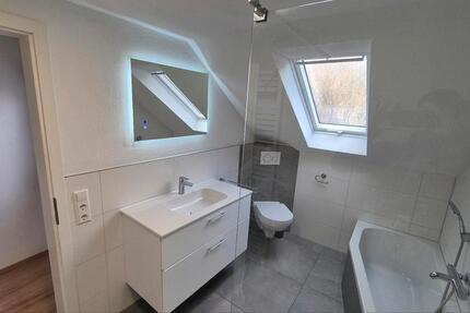 Geräumiges Reihenmittelhaus in traumhafter Lage - Blick über PF 6 zimmer