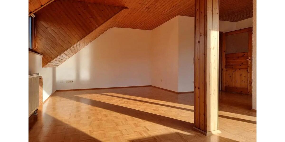 Dachgeschoßwohnung Karlsruhe Grötzingen - 3.5 Zimmer, 100 m&sup2;, 1.679&euro; | Angebot:26429155