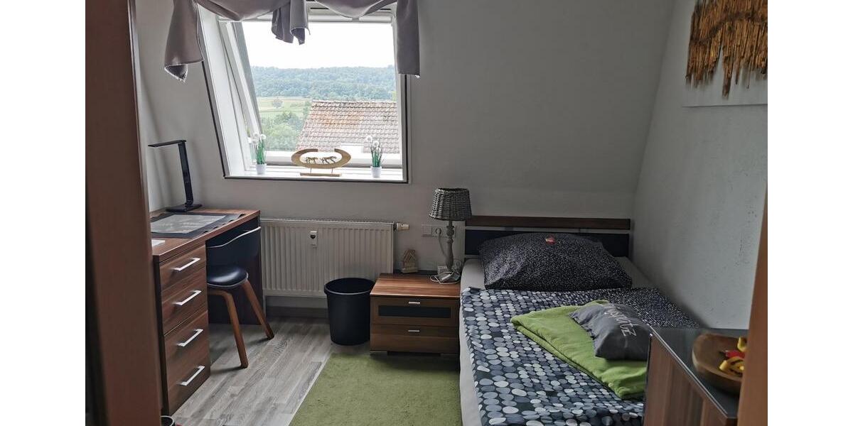 Etagenwohnung Mühlacker - 4.5 Zimmer, 109 m&sup2;, 350.000&euro; | Angebot:25300477