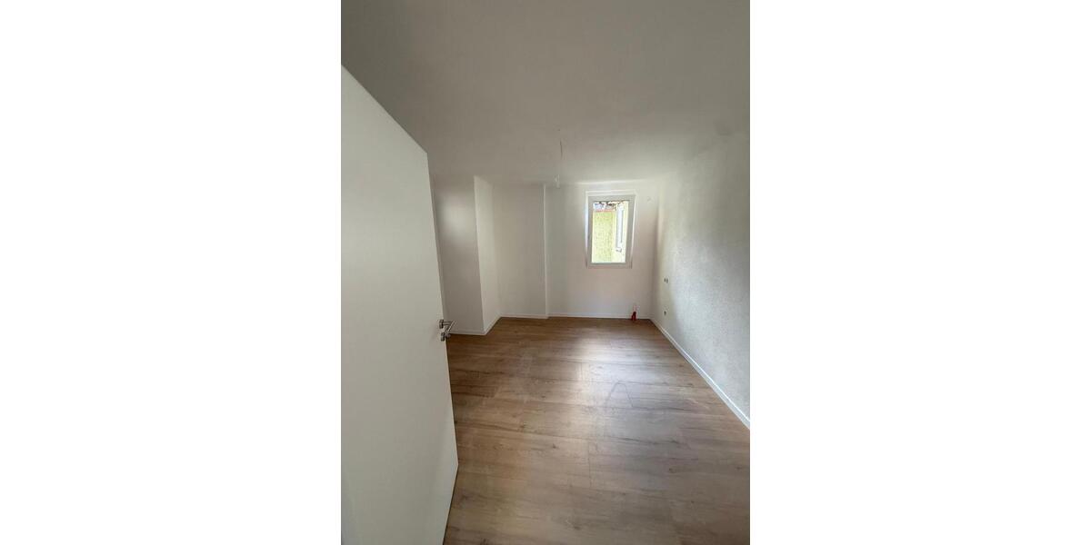 Etagenwohnung Mühlacker - 2 Zimmer, 60 m&sup2;, 750&euro; | Angebot:26414084