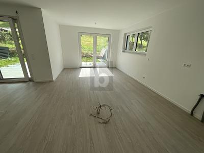 ERSTBEZUG - HELL & MODERN MIT SÜD-BALKON - Etagenwohnung Calw | Angebot:25760688