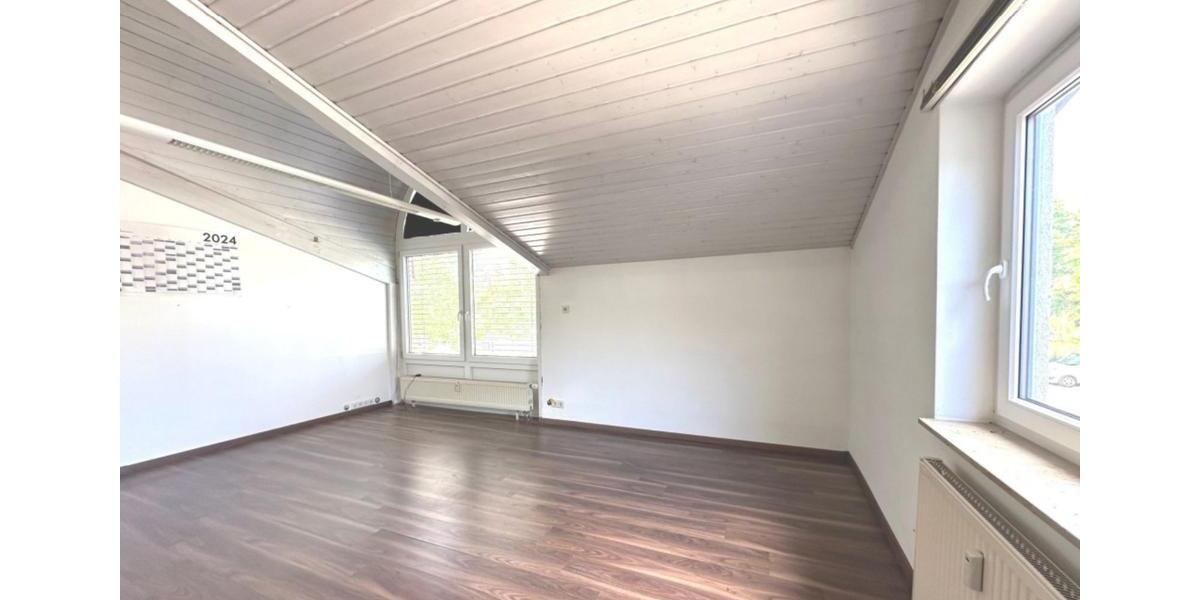 Lager- und Büroflächen zu vermieten, oder teilvermieten zimmer