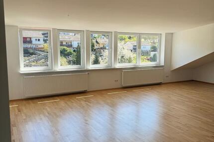 Wohnung Knittlingen - 3 Zimmer, 96 m&sup2;, 850&euro; | Angebot:27539818