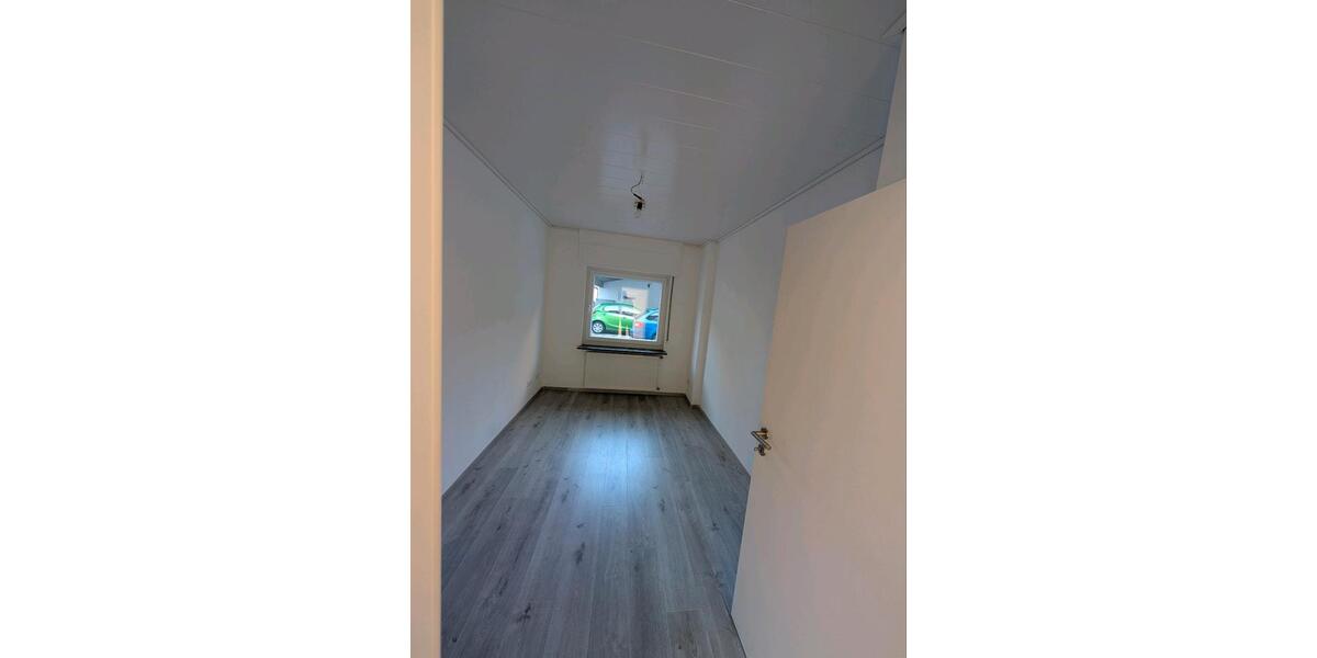 Erdgeschoßwohnung Remchingen - 4 Zimmer, 106 m&sup2;, 1.200&euro; | Angebot:25311199