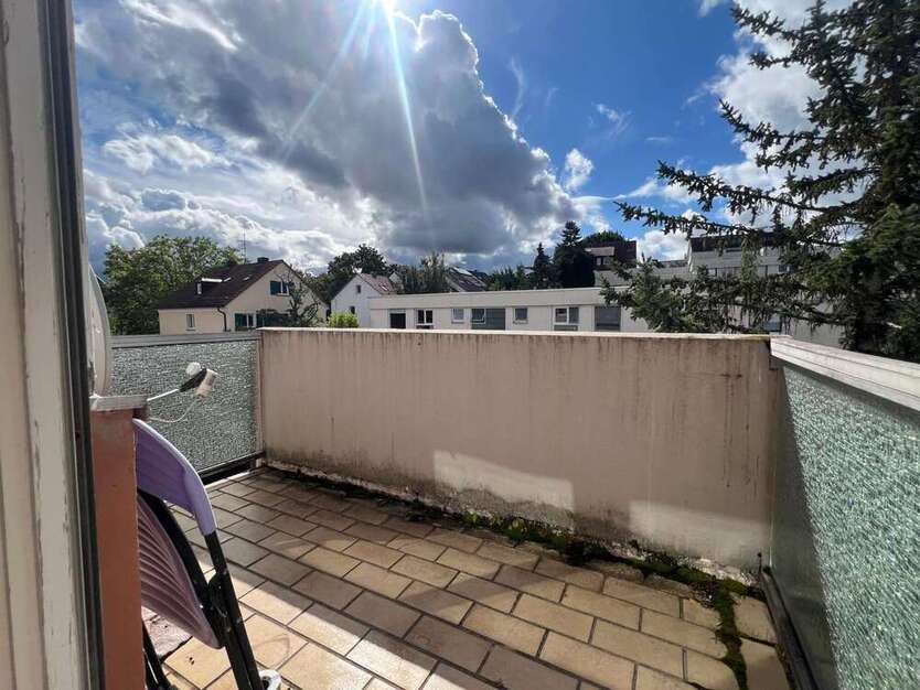 Wohnung zum Kaufen in Stuttgart 120.000 € 29.07 m²