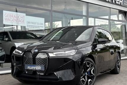 BMW iX 9.260 km 73.900 € Vaihingen / Enz 71665