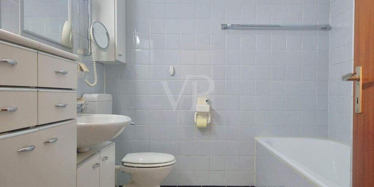 Etagenwohnung Pforzheim Südweststadt - 2 Zimmer, 90 m&sup2;, 198.000&euro; | Angebot:25473875