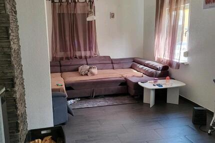 Wohnung Straubenhardt - 3 Zimmer, 90 m&sup2;, 980&euro; | Angebot:26362702