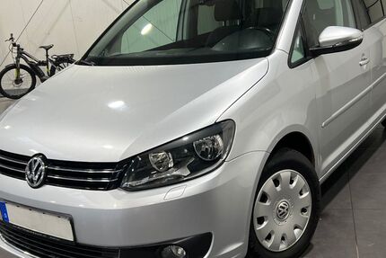 VW Touran 141.000 km 5.495 &euro; Bretten 75015