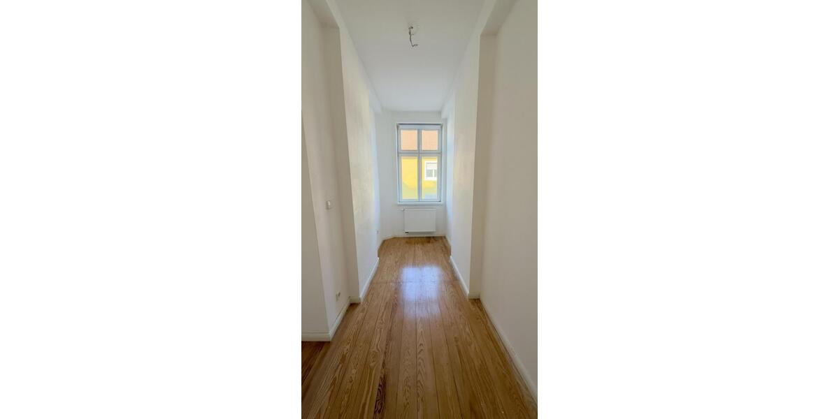 Etagenwohnung Bruchsal - 3 Zimmer, 95 m&sup2;, 990&euro; | Angebot:25783080