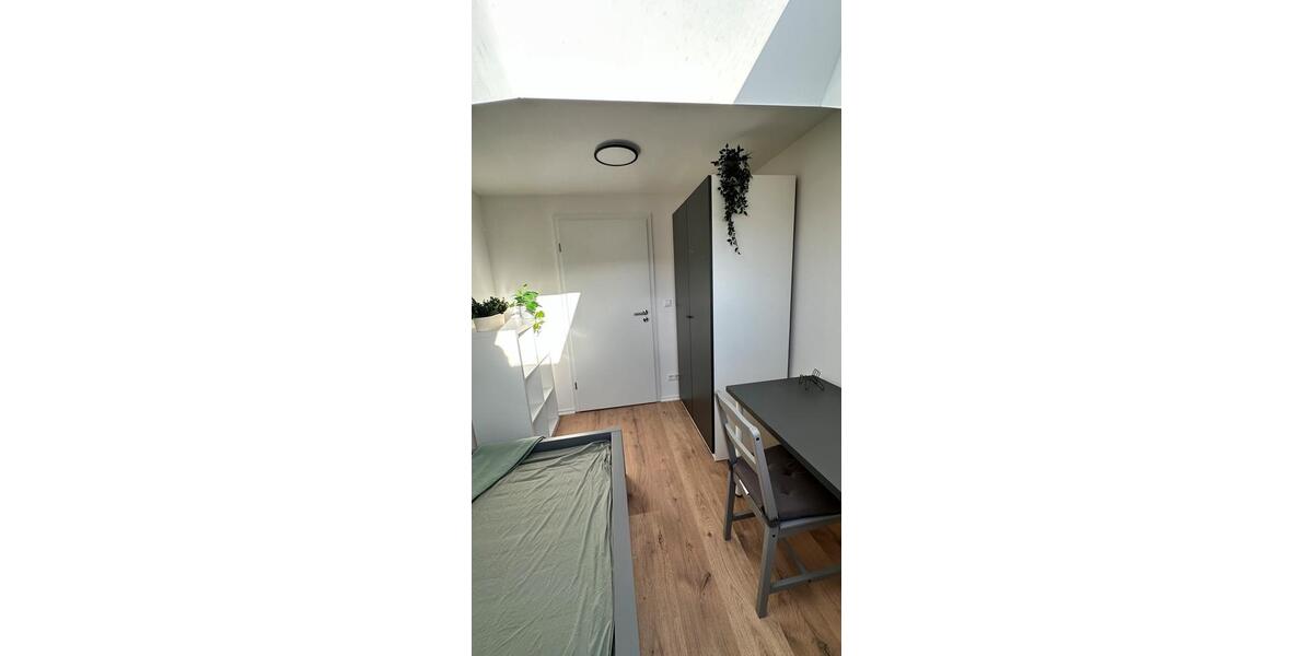 Klein, aber fein - Zimmer in 5er WG für Student 1 zimmer