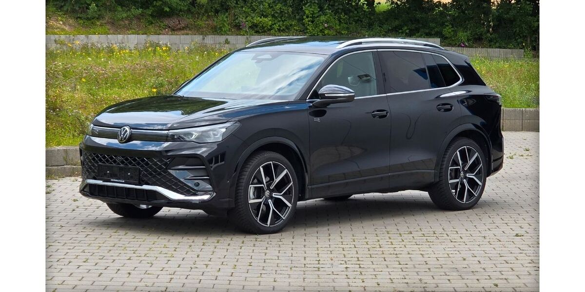 VW Tiguan 20.800 km 44.030 € Kürnbach 75057