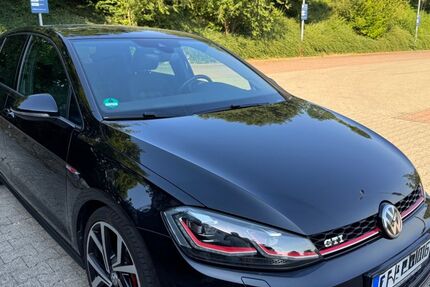 VW Golf 96.000 km 22.190 &euro; Vaihingen an der Enz 71665