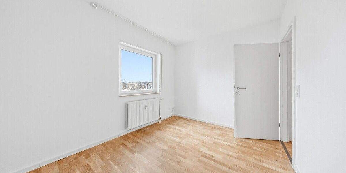 Etagenwohnung Karlsruhe Innenstadt-West - 3 Zimmer, 97 m&sup2;, 1.225&euro; | Angebot:25802570