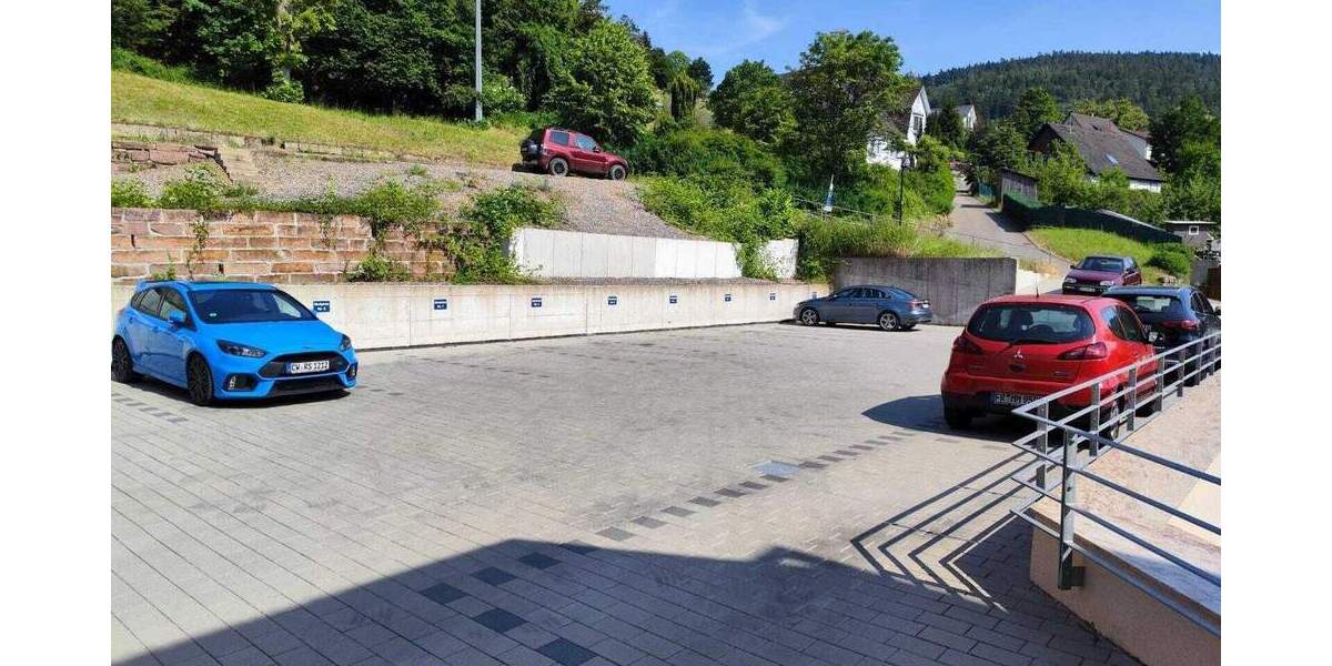 Etagenwohnung Höfen an der Enz - 3 Zimmer, 127 m&sup2;, 329.000&euro; | Angebot:24828914