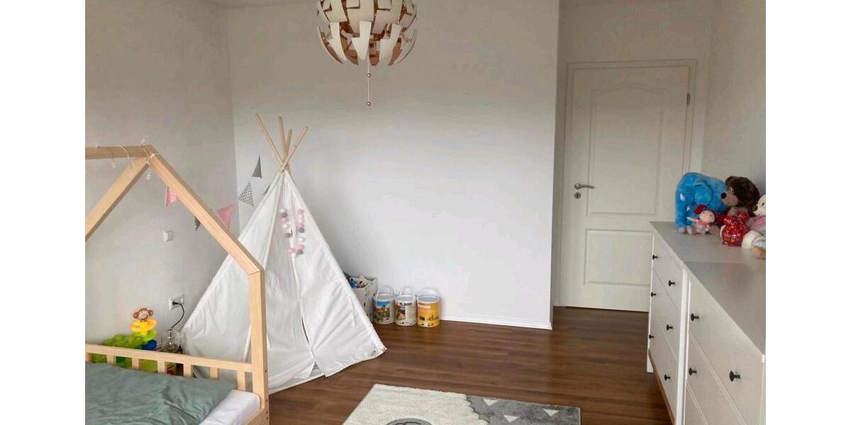 Hochparterre Neuenbürg - 3 Zimmer, 80 m&sup2;, 1.150&euro; | Angebot:26611946