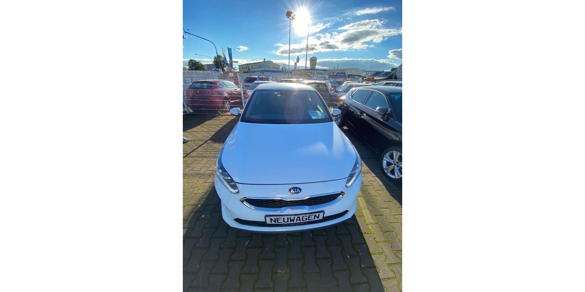 Kia ceed / Ceed 50.000 km 14.500 &euro; Pfinztal 76327
