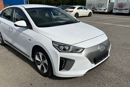 Hyundai IONIQ 84.900 km 12.799 € Sindelfingen 71065