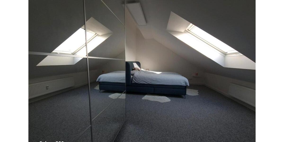 Dachgeschoßwohnung Stutensee - 3 Zimmer, 84 m&sup2;, 268.000&euro; | Angebot:26276663