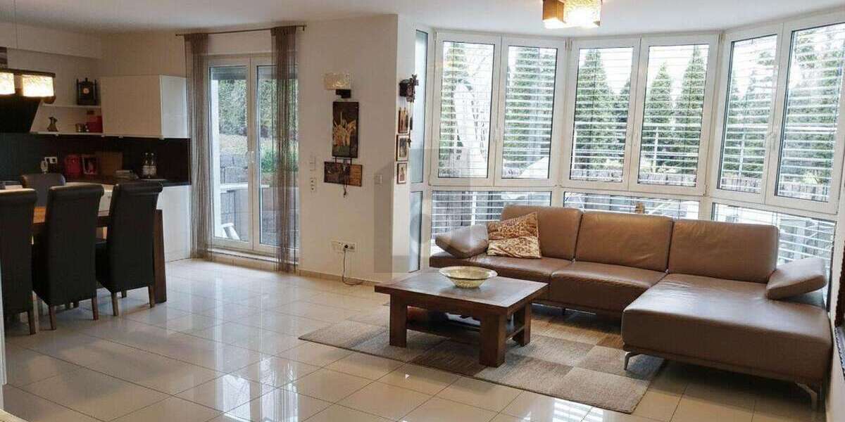 Etagenwohnung Sindelfingen Sindelfingen (Stadt) - 2.5 Zimmer, 99 m&sup2;, 399.000&euro; | Angebot:26894840