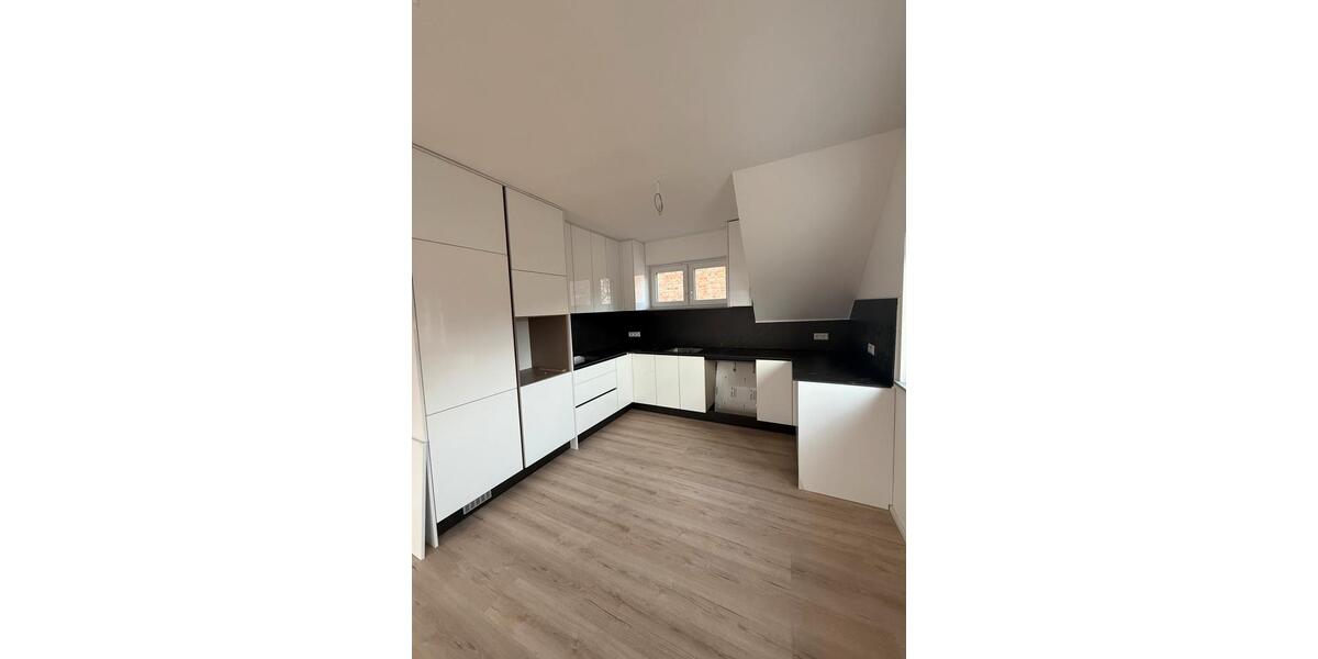Etagenwohnung Calw - 3.5 Zimmer, 85 m&sup2;, 1.300&euro; | Angebot:25746064