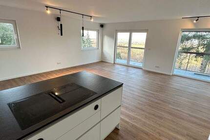 Exklusives Wohnen über den Dächern - Teilmöblierte 2-Zimmer-Wohnung in Halbhöhenlage 2 zimmer