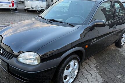 Opel Corsa 92.800 km 2.480 &euro; Gaggenau 76571