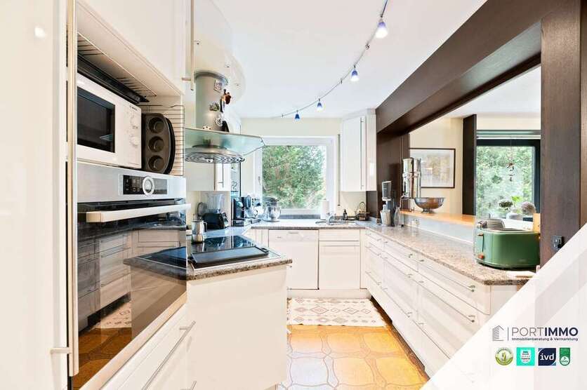 Haus zum Kaufen in Stuttgart 1.050.000 € 166 m²