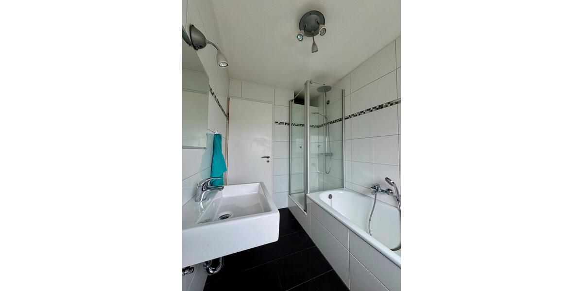 Mehrfamilienhaus, Wohnhaus Dobel - 8 Zimmer, 150 m&sup2;, 489.000&euro; | Angebot:27118332