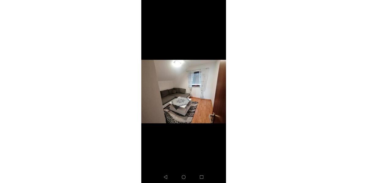 Dachgeschoßwohnung Pforzheim Brötzingen - 3 Zimmer, 80 m&sup2;, 1.150&euro; | Angebot:26469767