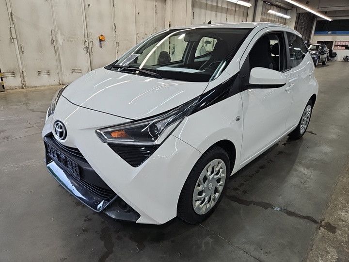 Toyota Aygo (X) 69.900 km 9.990 &euro; Bretten 75015