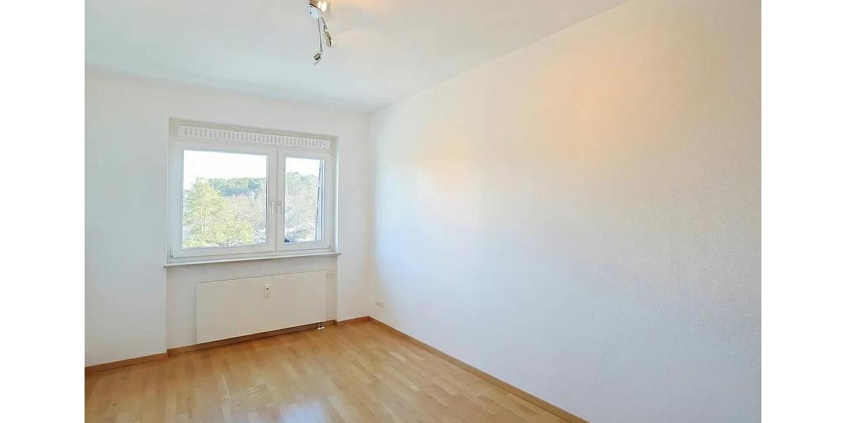 Einfamilienhaus Leonberg - 5.5 Zimmer, 203 m&sup2;, 2.500&euro; | Angebot:26399152