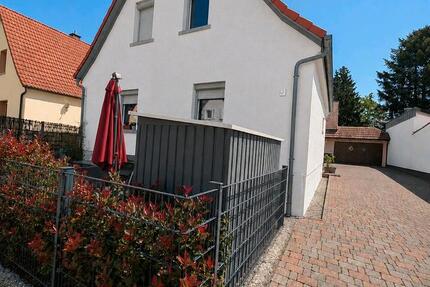 Haus Stutensee - 3 Zimmer, 92 m&sup2;, 399.000&euro; | Angebot:26504703