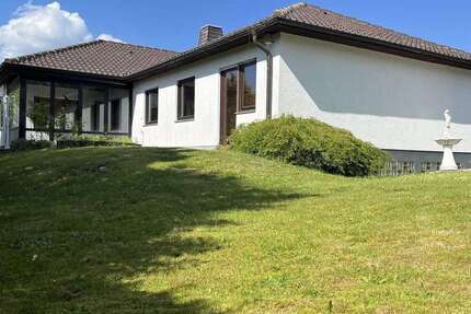 Haus zum Kaufen in Engelsbrand 485.000 € 180 m²