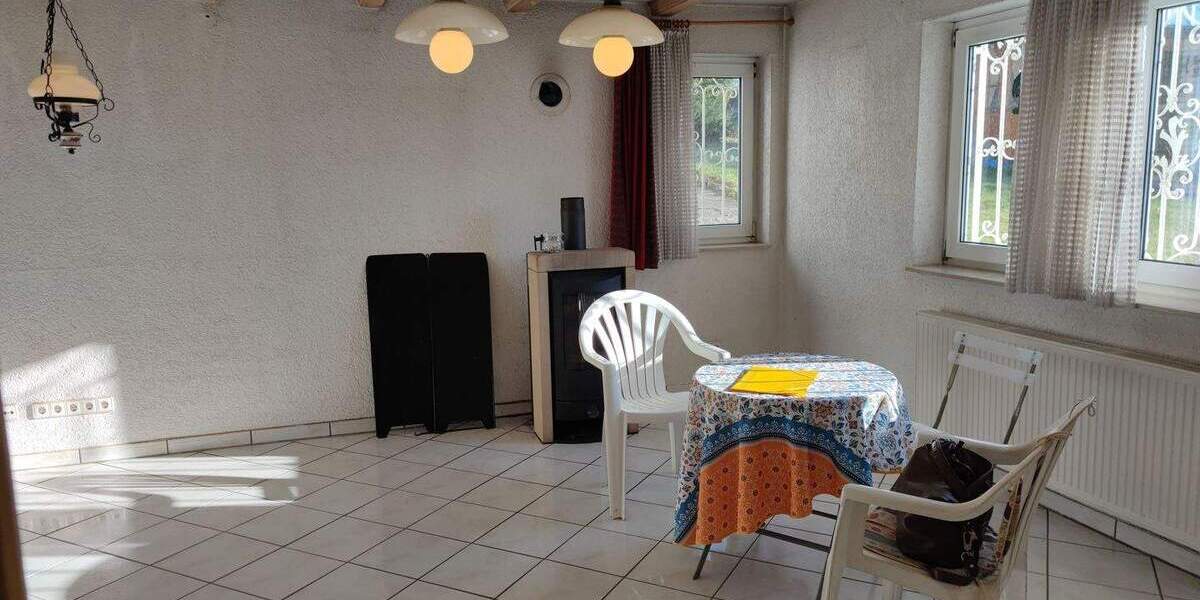 Mehrfamilienhaus, Wohnhaus Karlsruhe Grünwettersbach - 7 Zimmer, 200 m&sup2;, 625.000&euro; | Angebot:25771494