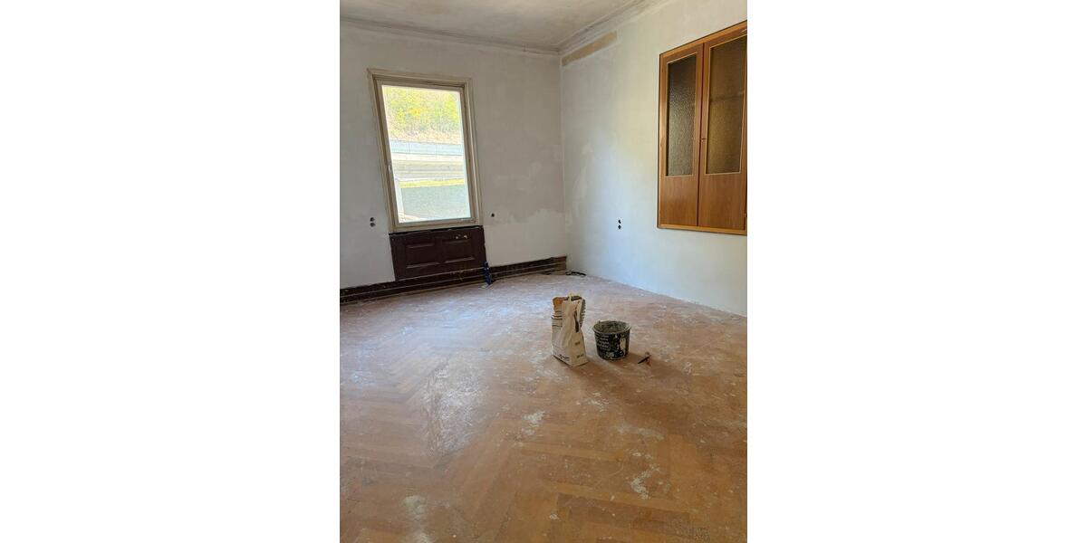 Etagenwohnung Pforzheim Dillweißenstein - 7 Zimmer, 207 m&sup2;, 1.700&euro; | Angebot:26306168