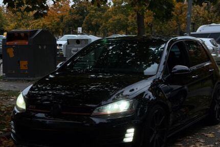 VW Golf 280.000 km 12.000 &euro; Karlsruhe. 76189