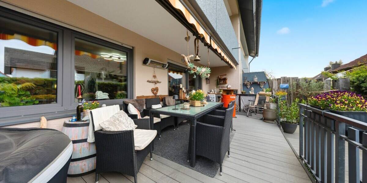 Doppelhaushälfte Stutensee Blankenloch - 8 Zimmer, 273 m&sup2;, 755.000&euro; | Angebot:26453482