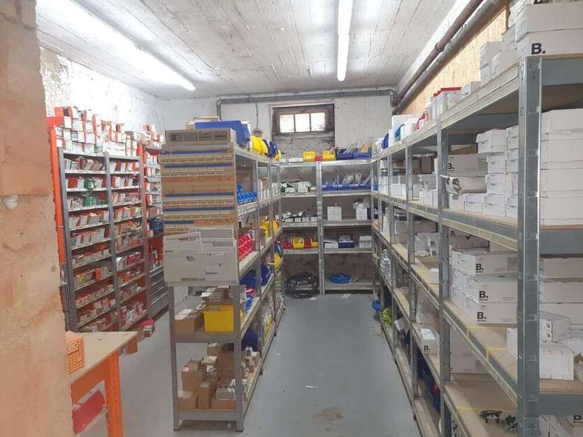 Halle in Pforzheim 49.000 € 40 m²