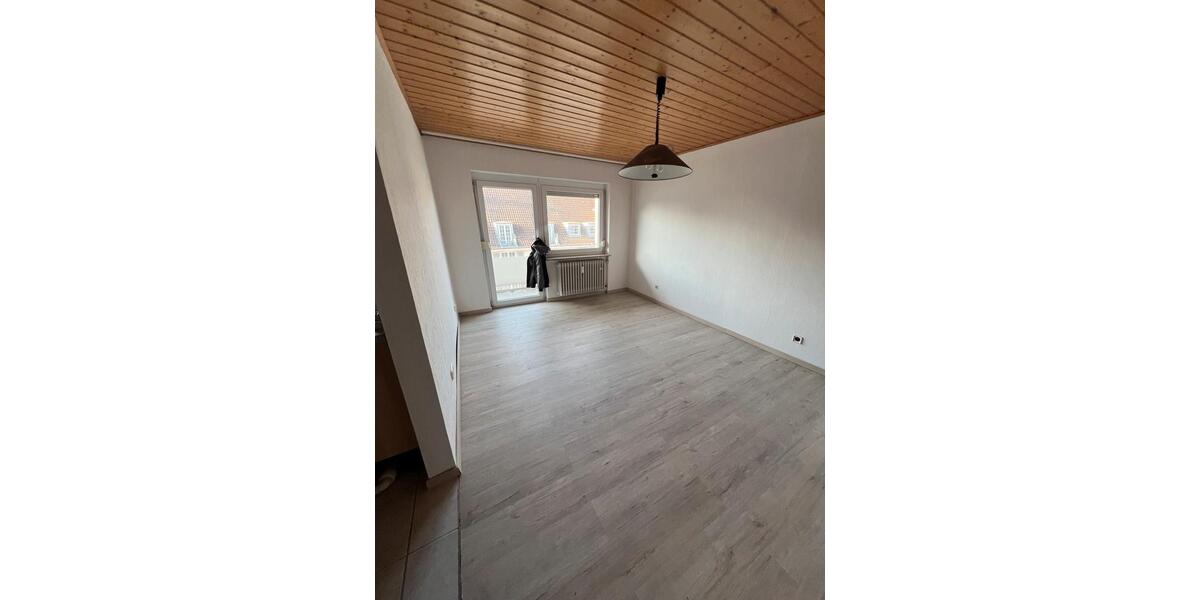 Etagenwohnung Pforzheim Nordstadt - 2 Zimmer, 59 m&sup2;, 650&euro; | Angebot:25350377