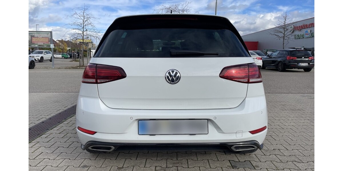 VW Golf 129.000 km 14.500 € Ditzingen 71254